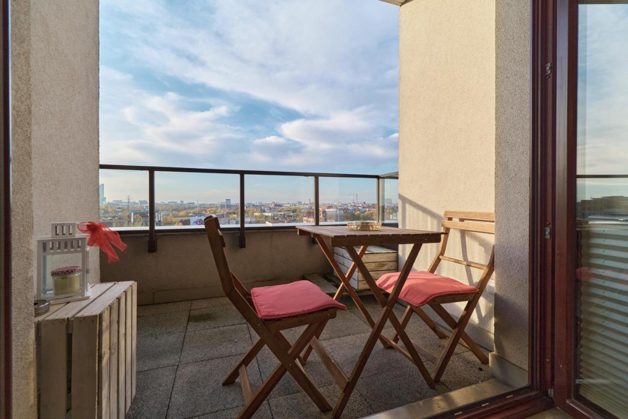 Apartment Wroclaw Krakowska With Balcony And Free Garage By Noclegi Renters 외부 사진