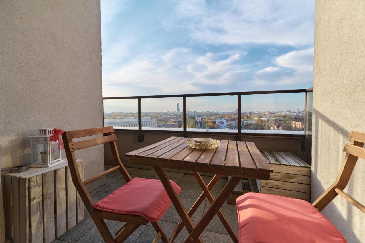 Apartment Wroclaw Krakowska With Balcony And Free Garage By Noclegi Renters 외부 사진